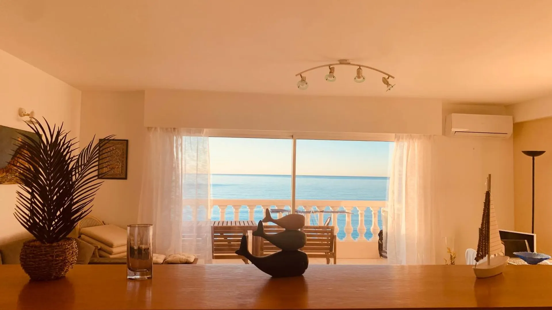 Dolce Vita A La Francaise Menton