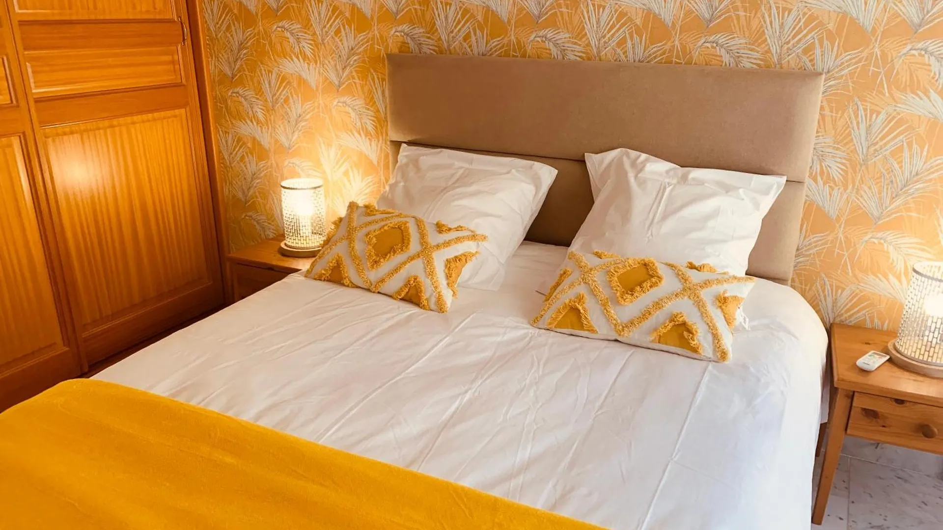 Dolce Vita A La Francaise Menton Apartment